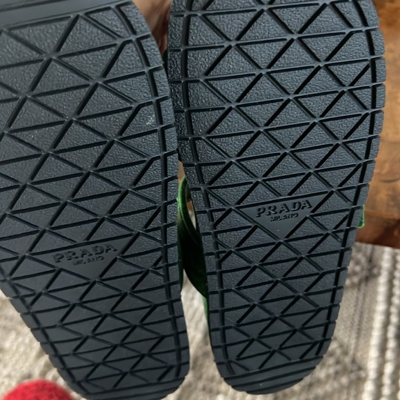 Authentic Prada - Green Velvet Slides - Picture 4 of 4